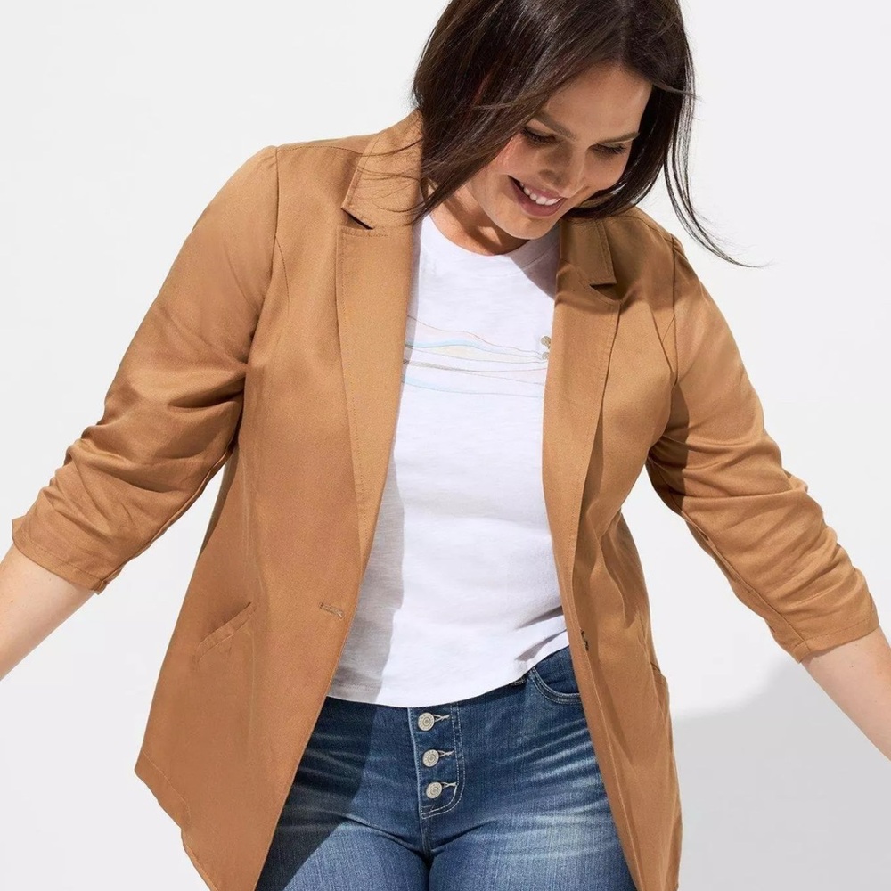 Tan Structured Blazer with Notched Lapels